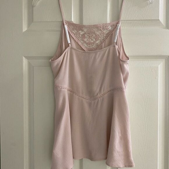 23-NWT EXPRESS Hi Neck Lace Cami, Truffle Pink - Picture 8 of 11